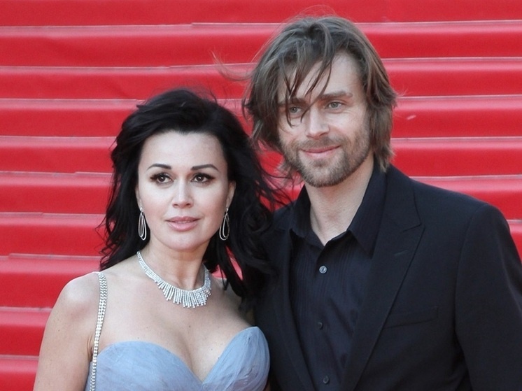   Лилия Шарловская