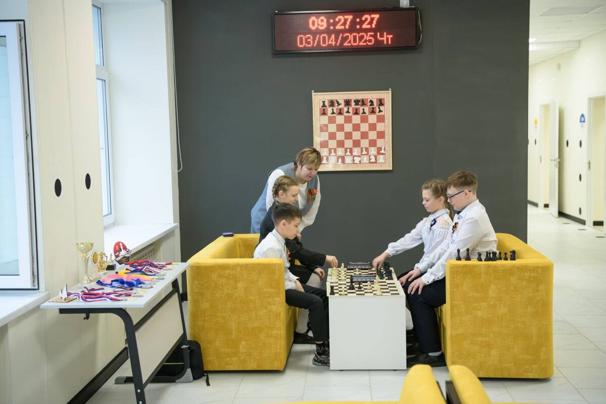  📷    Евгений Солнцев: Сегодня после капитального ремонта открыли школу № 2 в Саракташе Марина Шарт