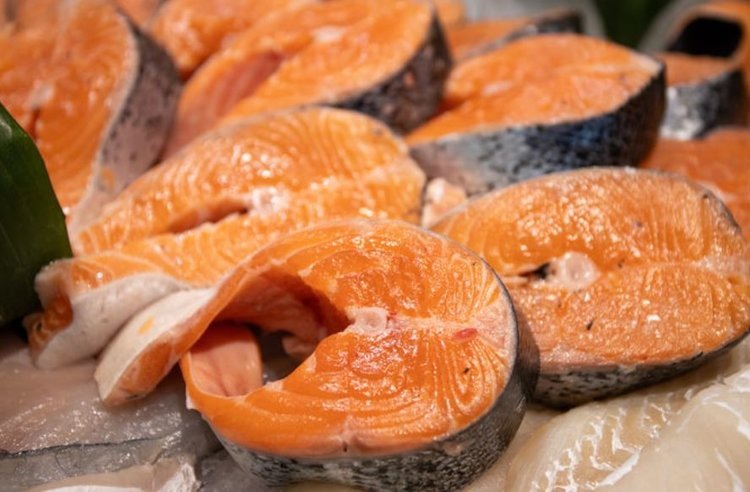    На влияние посредников в подорожании рыбы обратила внимание ФАС