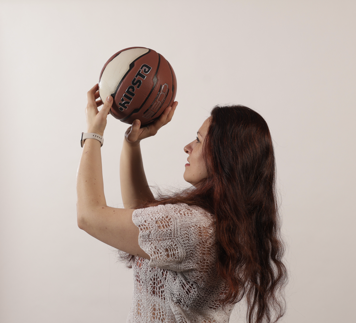 А я себе в мячик играть позволяю, потому что это мне приятно и радует. Для того, чтобы выполнить это задание, не делите радости на детские, взрослые и старческие - есть ваши и не ваши, и все