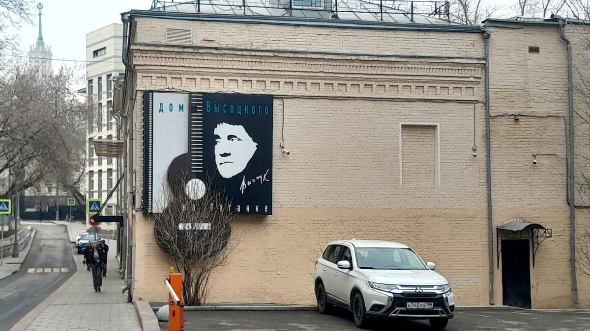 фото автора здание музея