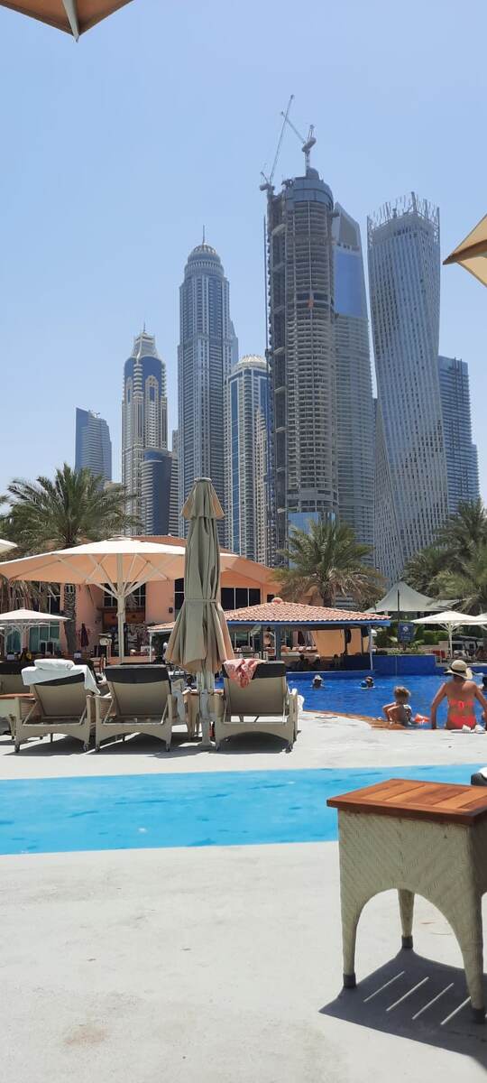 Не забывайте учитывать местные законы и правила, касающиеся покупки недвижимости.