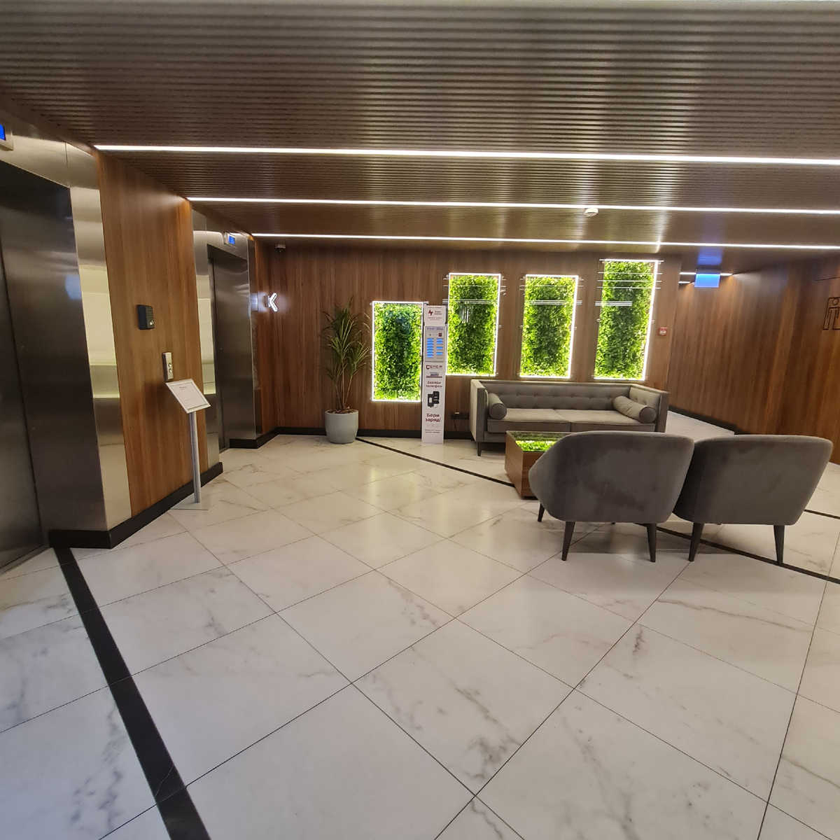 Холл нашего корпуса в Сенеже