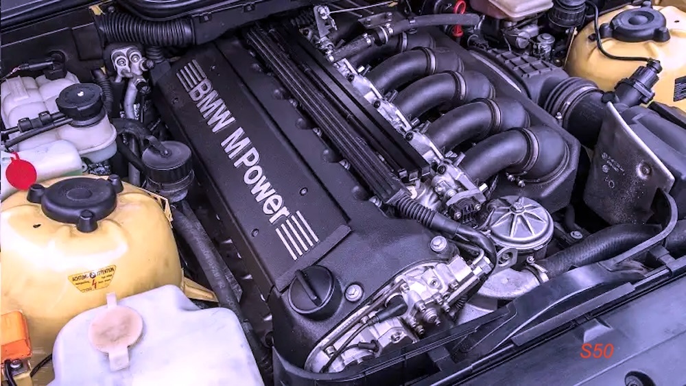 Двигатель s50