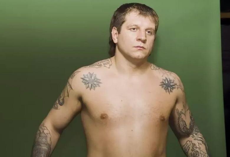 Наколка  «розы ветров»