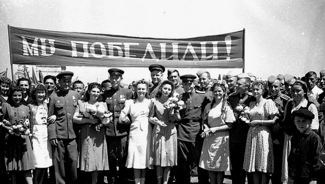 9 МАЯ. ФОТО ИЗ ОТКРЫТОГО ИСТОЧНИКА