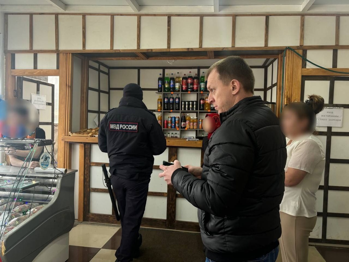     С территории Оренбуржья за рубеж выдворят четырёх иностранцев Оренбуржье
📷    С территории Оренбуржья за рубеж выдворят четырёх иностранцев Оренбуржье
📷    С территории Оренбуржья за рубеж выдворят четырёх иностранцев Оренбуржье
