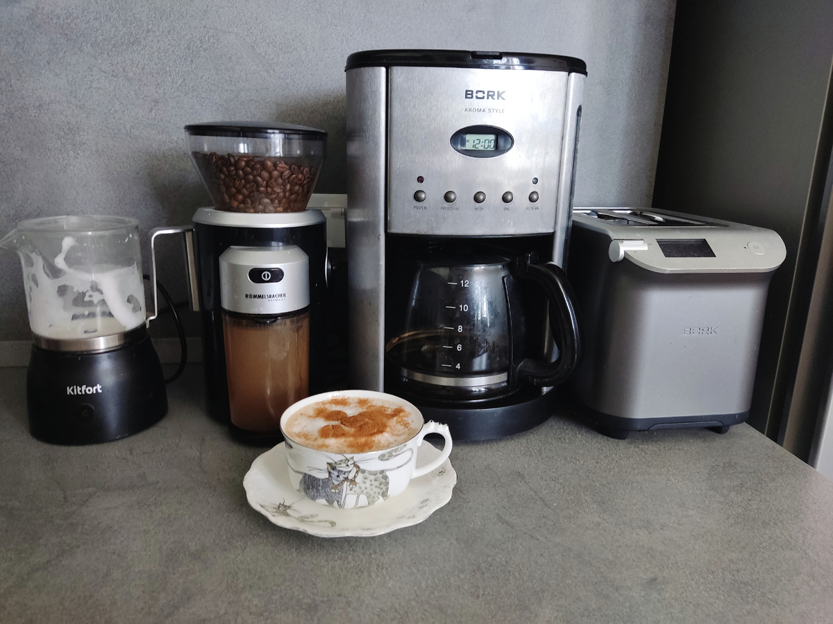 Мой любимый уголок на кухне))