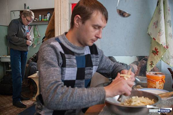 Предприниматель из Благовещенска организовал приют для бездомных горожан