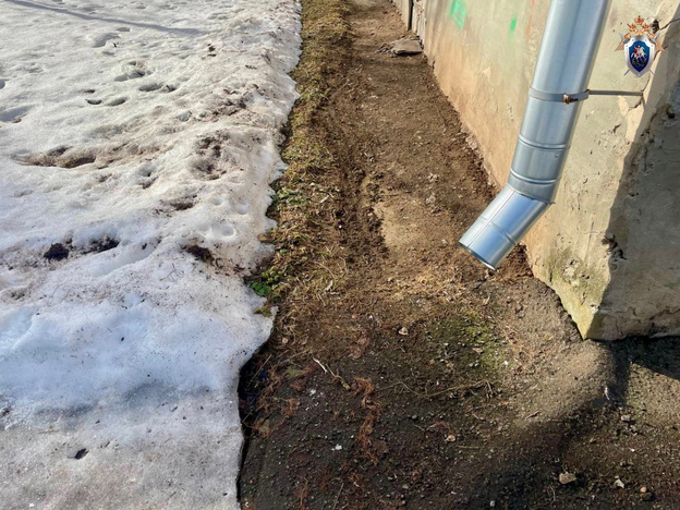    Житель Вахрушей до смерти избил знакомого и выбросил тело из окна