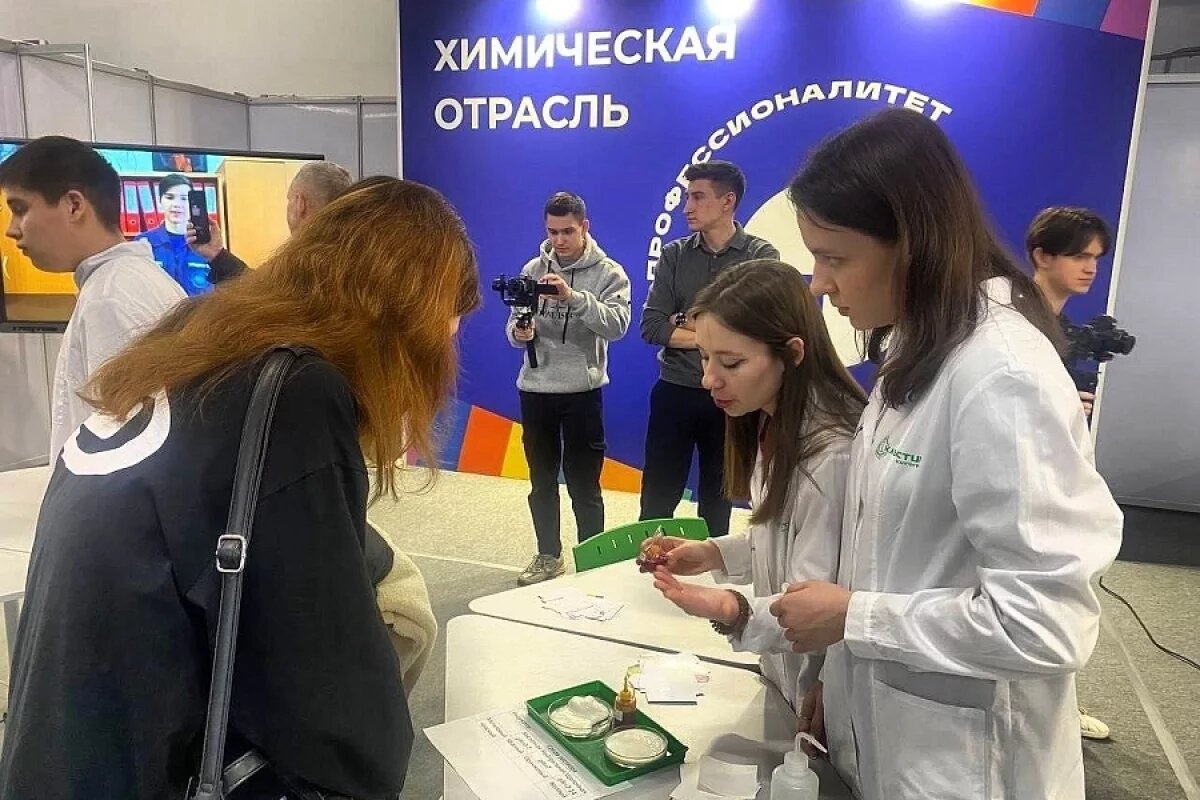    Первый в России центр подготовки педагогов-химиков откроют в Волгограде