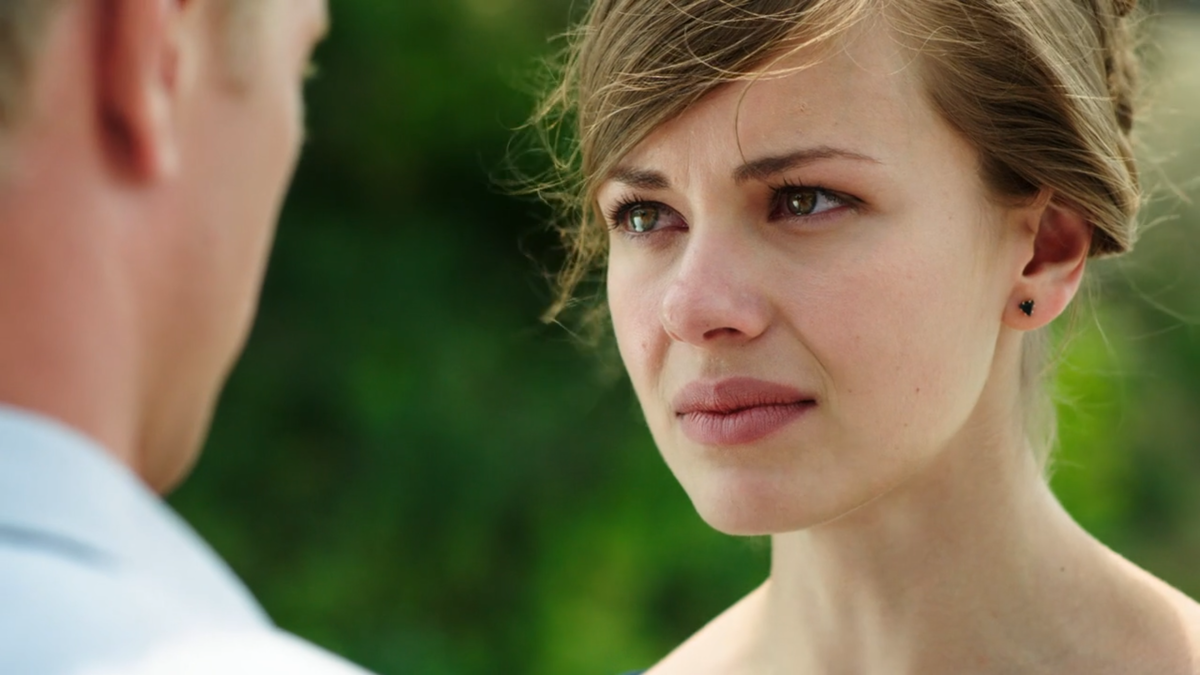 Кадр из кинофильма "Берег Надежды", 2013 г., режиссер Александр Кананович, сценаристы Елена Арбузова, Евгений Арбузов, композитор Игорь Щербаков (скриншот) 