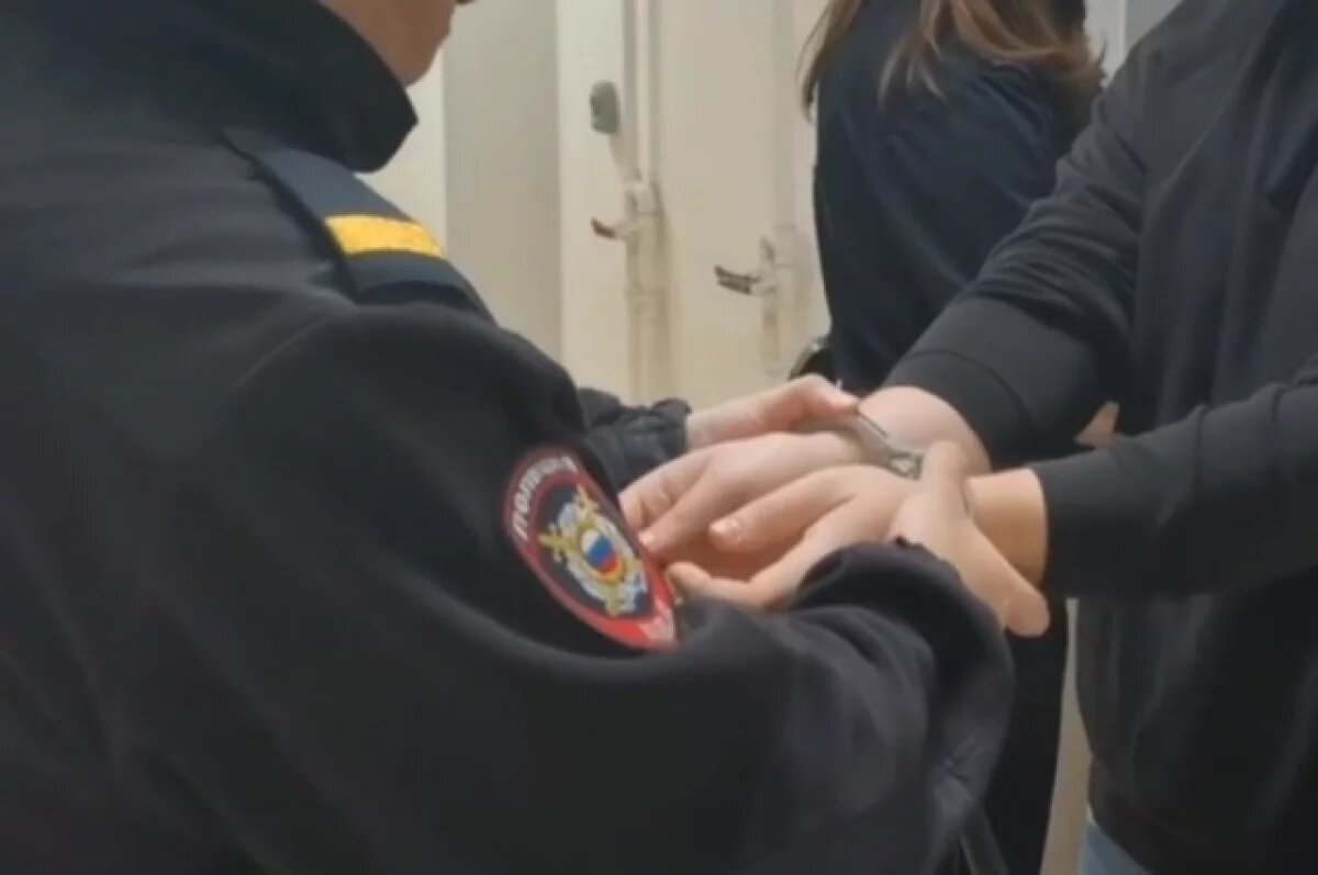    В Петербурге изловили крупного «теневого» банкира