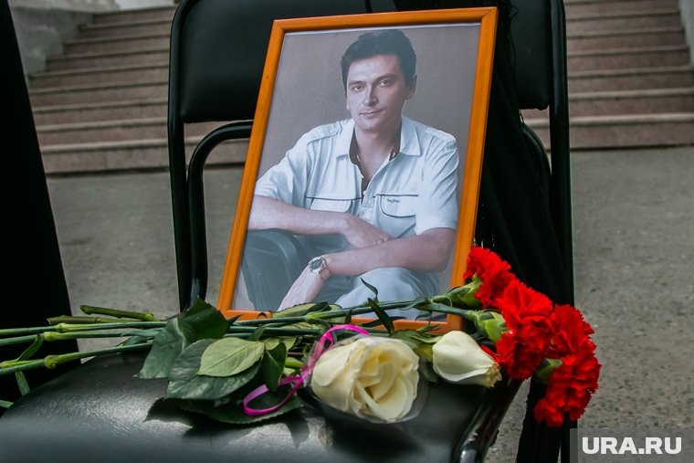 Пропажа журналиста Владимира Кирсанова вызвала массу слухов о том, что за этим мог стоять губернатор Олег Богомолов. Фото: Игорь Меркулов © URA.RU