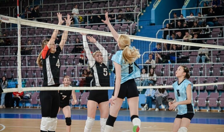    Игра до победного мяча. В Оренбуржье завершился XXI областной турнир по волейболу Андрей Севостьянов