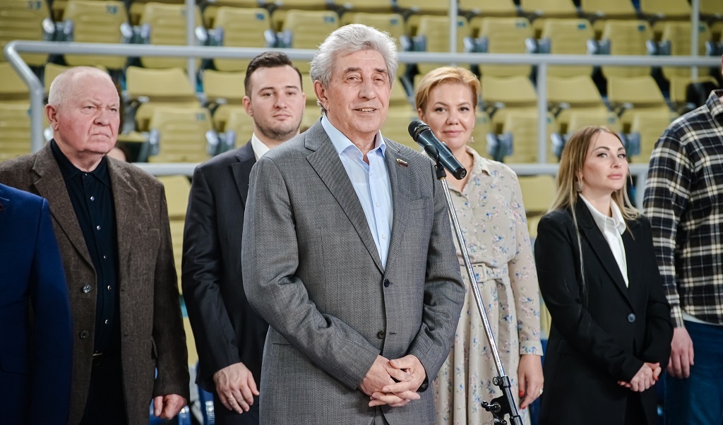    Игра до победного мяча. В Оренбуржье завершился XXI областной турнир по волейболу Андрей Севостьянов