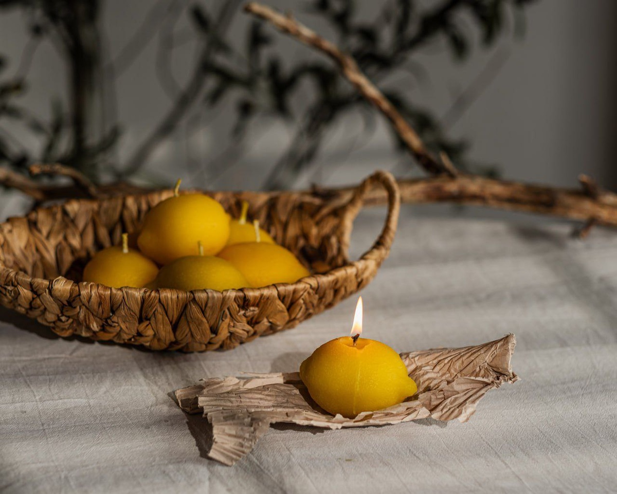 Свеча "Лимон" от "Точки уюта"