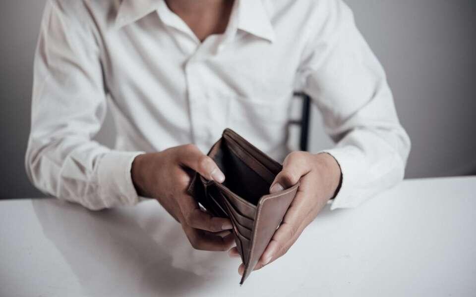    В Липецкой области транспортное предприятие погасило долг по зарплате перед 36 работниками от jcomp на Freepik