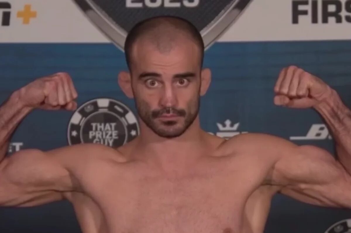    Омский боец Андрей Корешков сделал вес перед поединком в лиге PFL