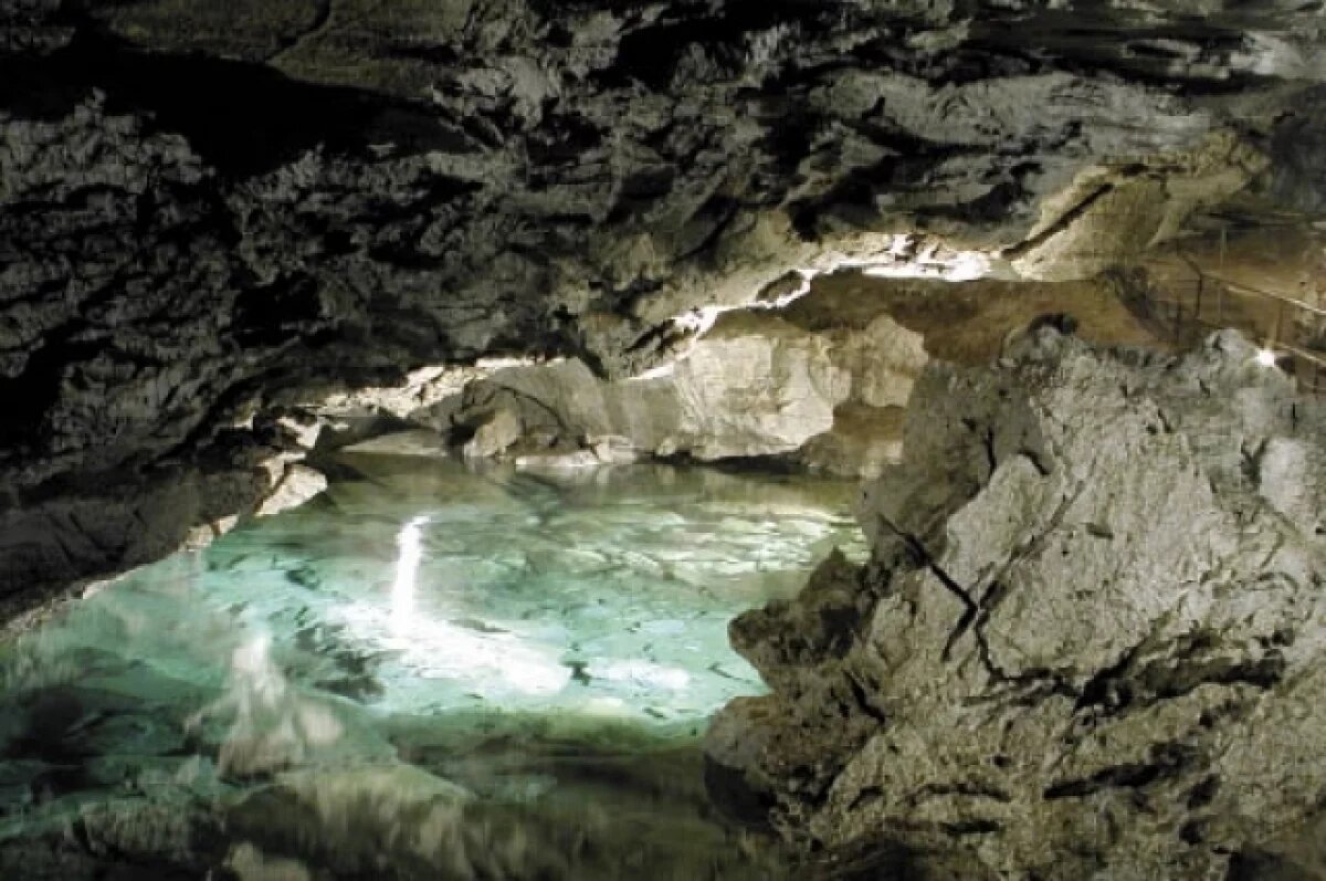    Возле Кунгурской пещеры в Пермском крае возведут кордон или визит-центр