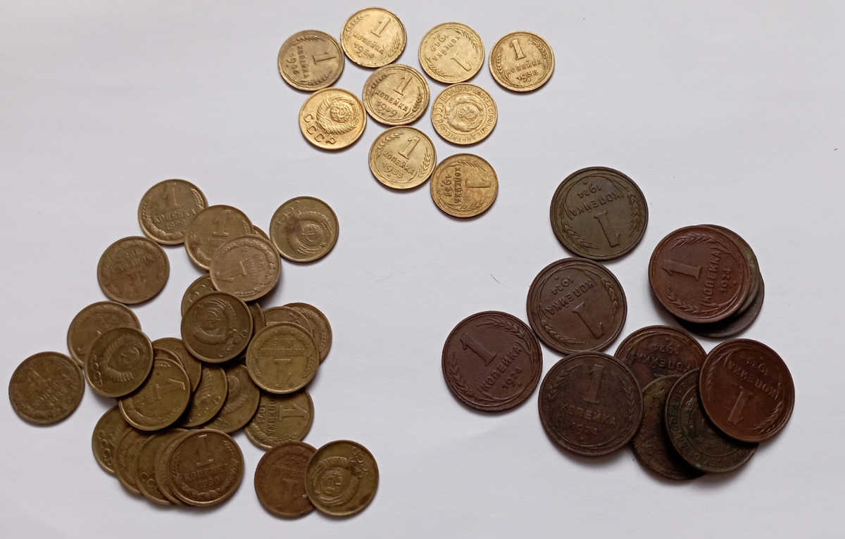 вот так просто на листе А4 и снимаю небольшие обзоры с пояснениями