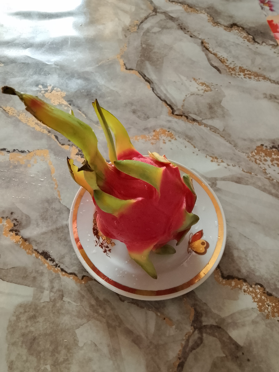 Интересный фрукт😊