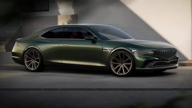 Цвет X Gran Coupe , вдохновленный оливковым деревом, отражает насыщенную зелень оливковых листьев , тронутых средиземноморским солнцем.