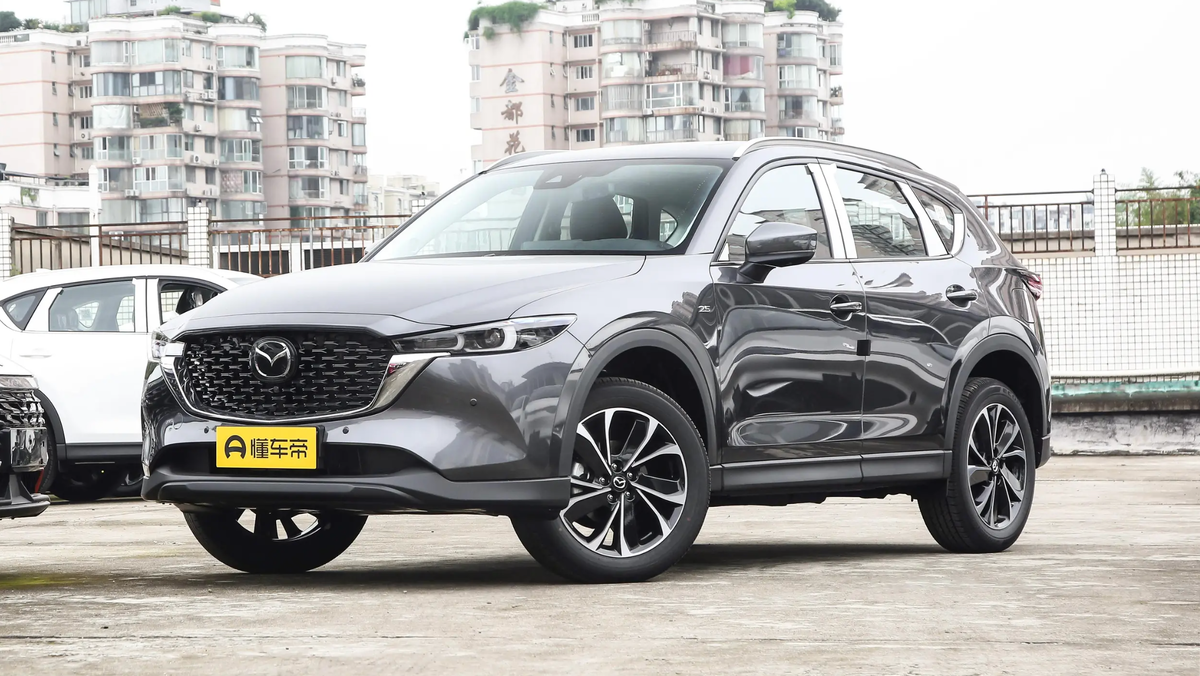 Новая CX-5 2024 года выпуска, вид спереди