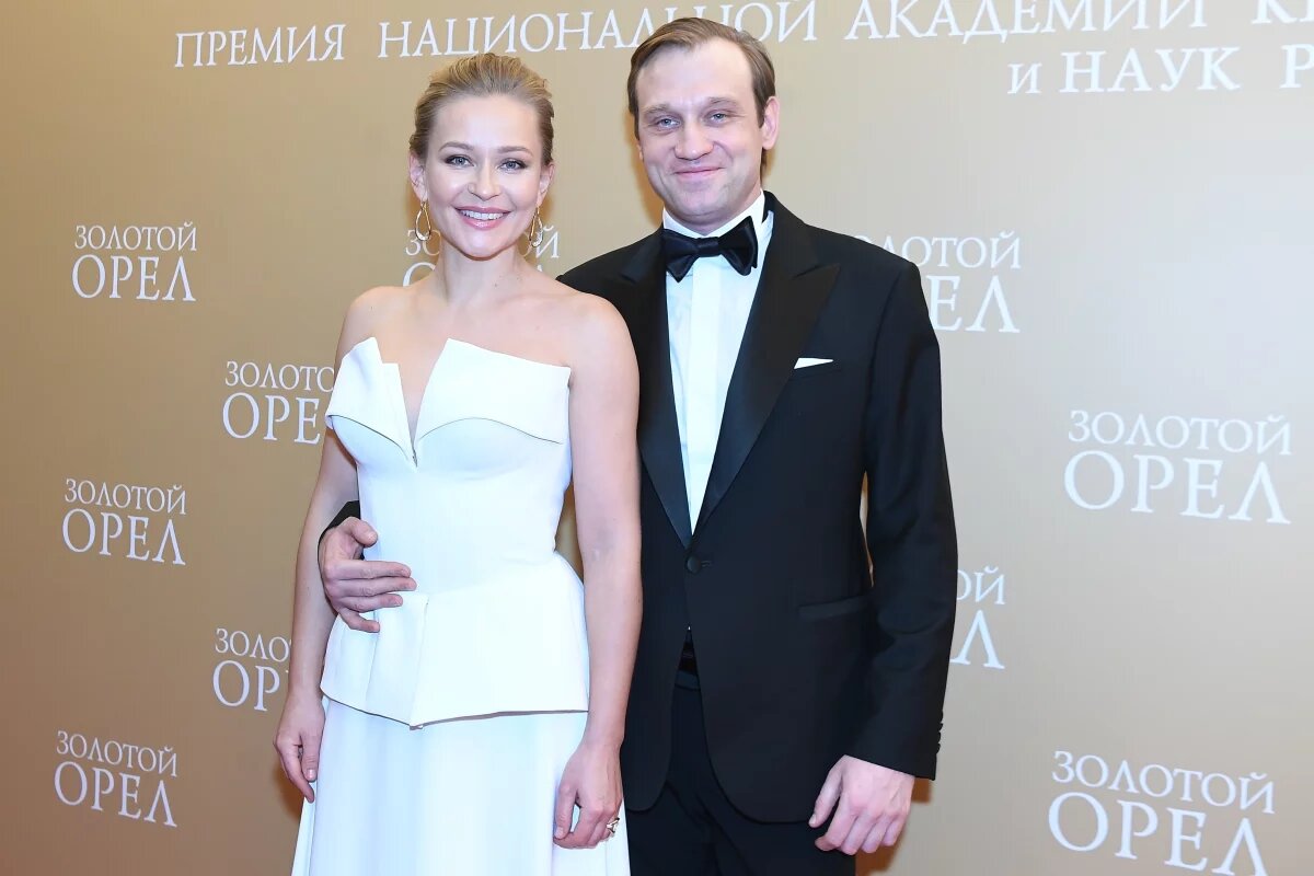    Юлия Пересильд рассталась с Михаилом Тройником после трех лет отношений