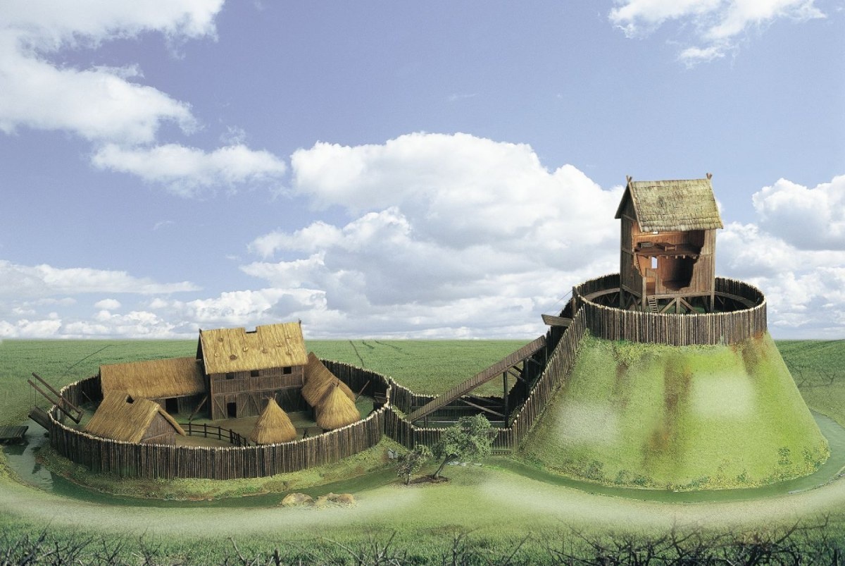 Мотт и бейли