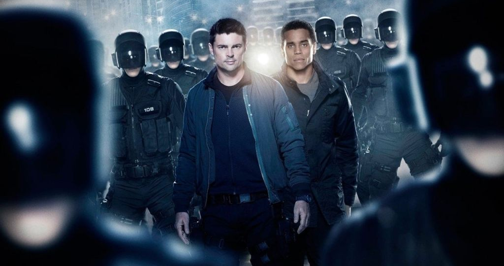 10 фантастических сериалов, которые я бы пересмотрел снова. Многие упустили эти шедевры