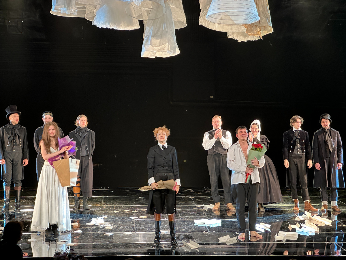 Бовари. режиссер Андрей Прикотенко