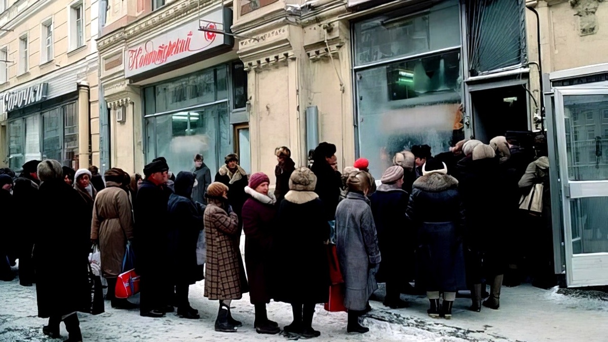 Очереди были обычным явлением во времена СССР