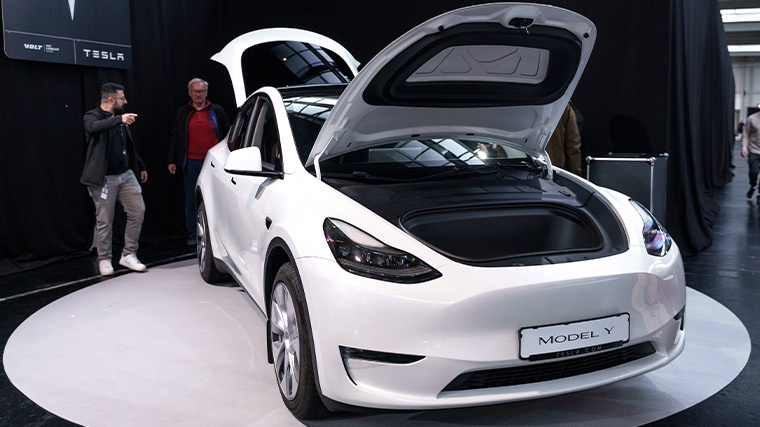    Tesla Model Y. Фото: www.globallookpress.com/IMAGO/Michael Bihlmayer