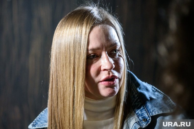 Юлия Пересильд призналась, что разрыв с Тройником произошел спокойно
Фото: Илья Московец © URA.RU