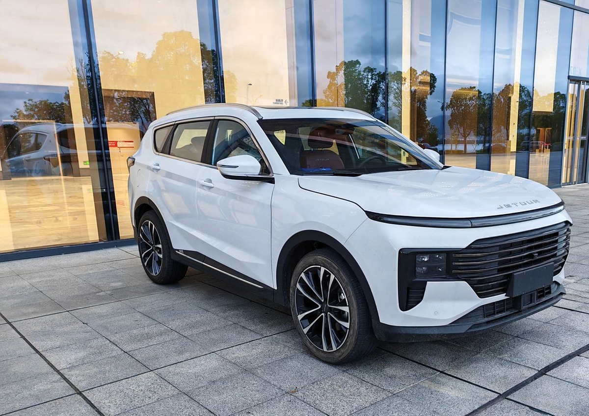 Jetour X70 Plus после обновления 2024 года