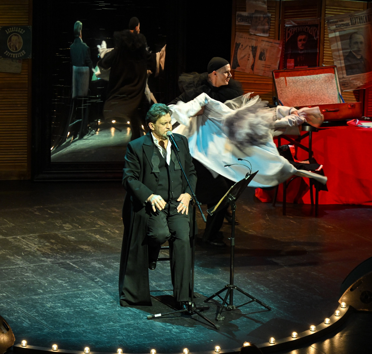 Фото с сайта: Фотошкола Олега Зотова.