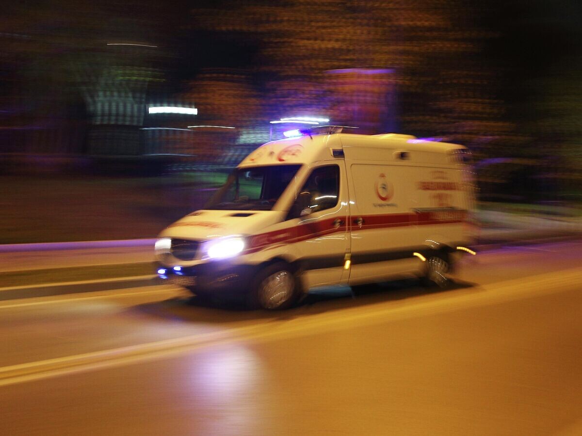    Автомобиль скорой помощи в Турции© AP Photo / Emrah Gurel