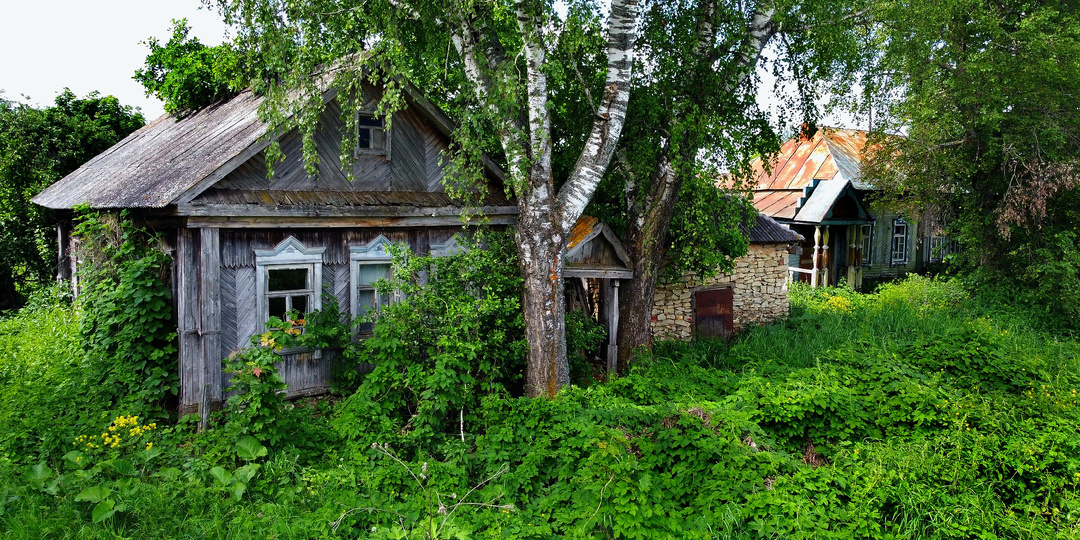 БОЛЬШАЯ СТАРИНННАЯ ЗАБРОШЕННАЯ ДЕРЕВНЯ СУХОПЕЧАЕВКА
