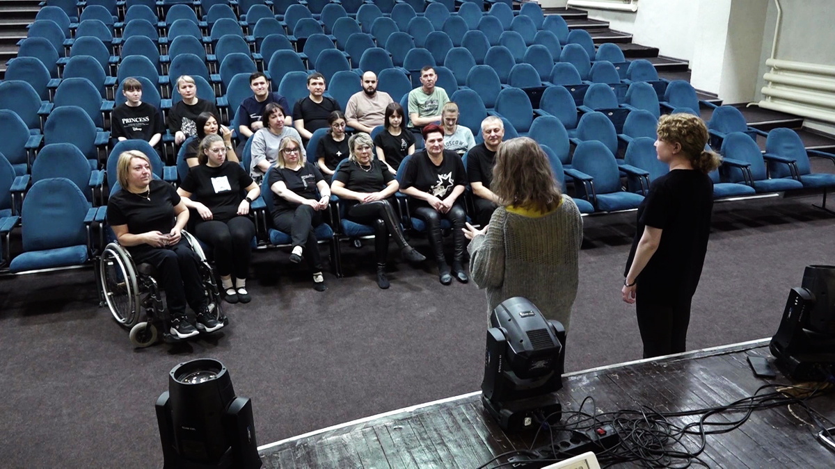    В Нефтеюганском районе создали инклюзивный театр