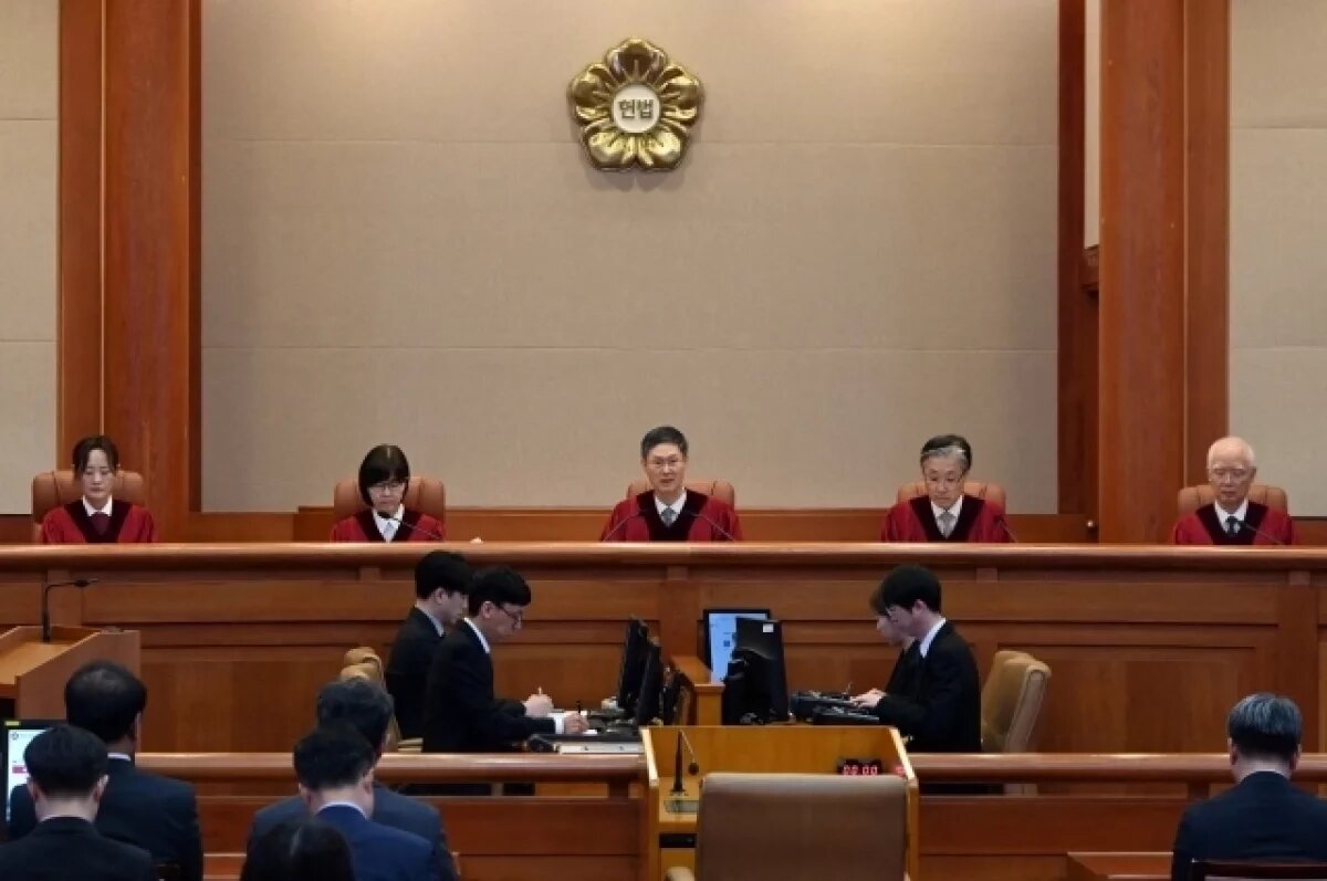    Конституционный суд Южной Кореи подтвердил импичмент Юн Сок Ёлю