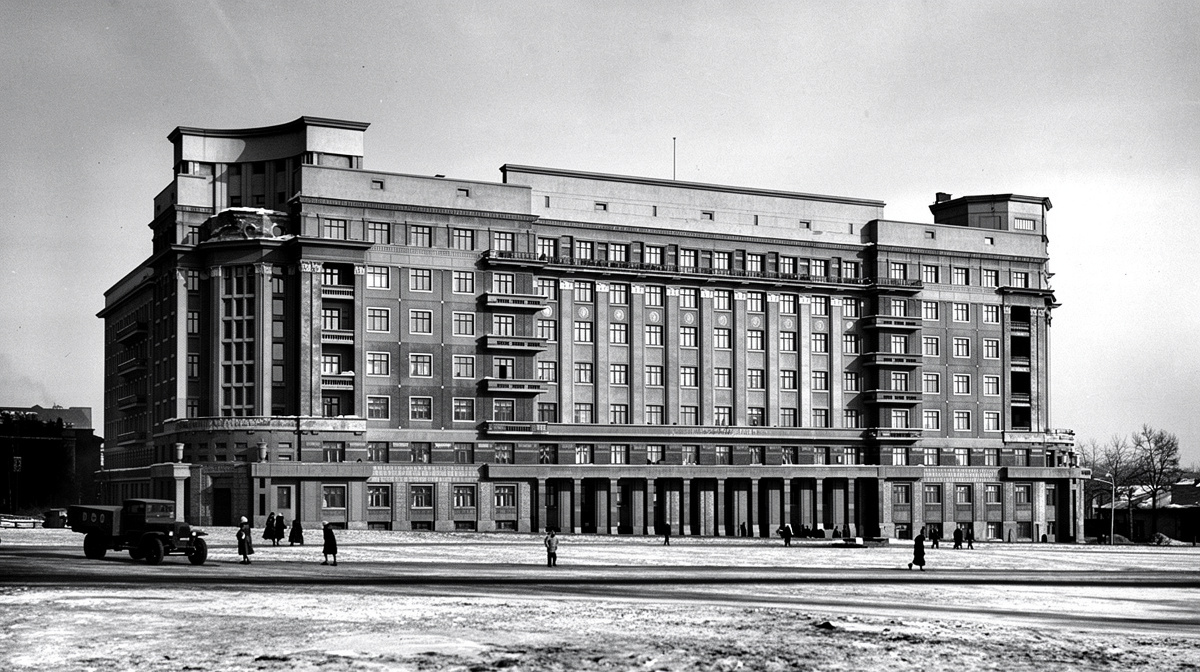 Стоквартирный дом. Красный проспект, 16. Новосибирск. Историческая фотография.