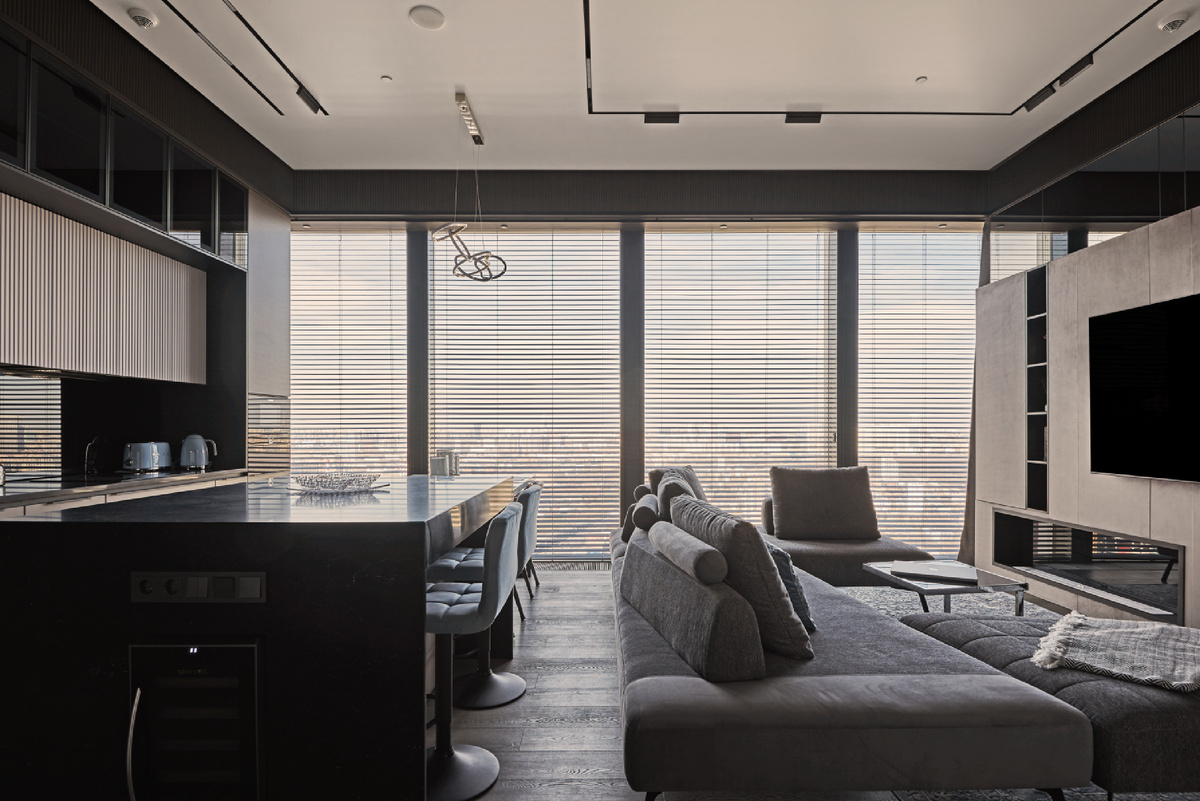 Различные сценарии освещения в натяжном потолке