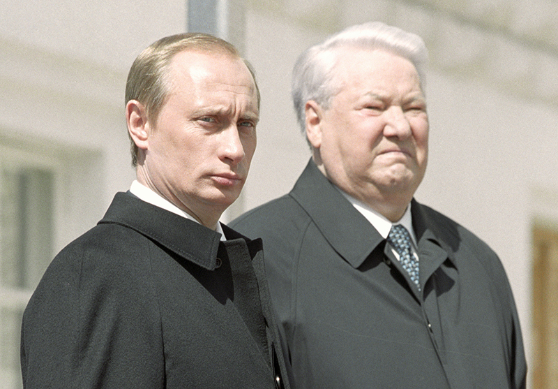 Ельцин и Путин. Источник изображения: сайт tvc.ru
