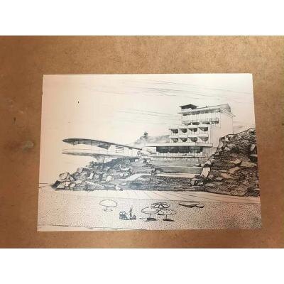 "Архитекторы предпочли элементы футуристической эстетики, дабы подчеркнуть величие Советской страны, которая первой отправила человека в космос. Дом отдыха писателей является редким успешным советским архитектурным утопическим проектом, на восстановление которого в настоящее время выделен грант", - отмечает автор статьи.