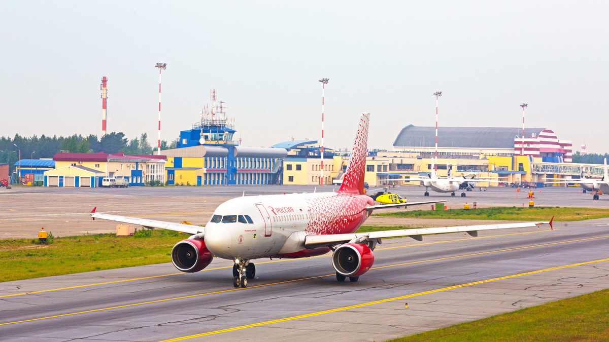    Аэропорт Сургута летом будет обслуживать 35 маршрутов