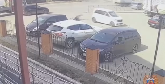     Под Красноярском 13-летний велосипедист врезался в автомобиль