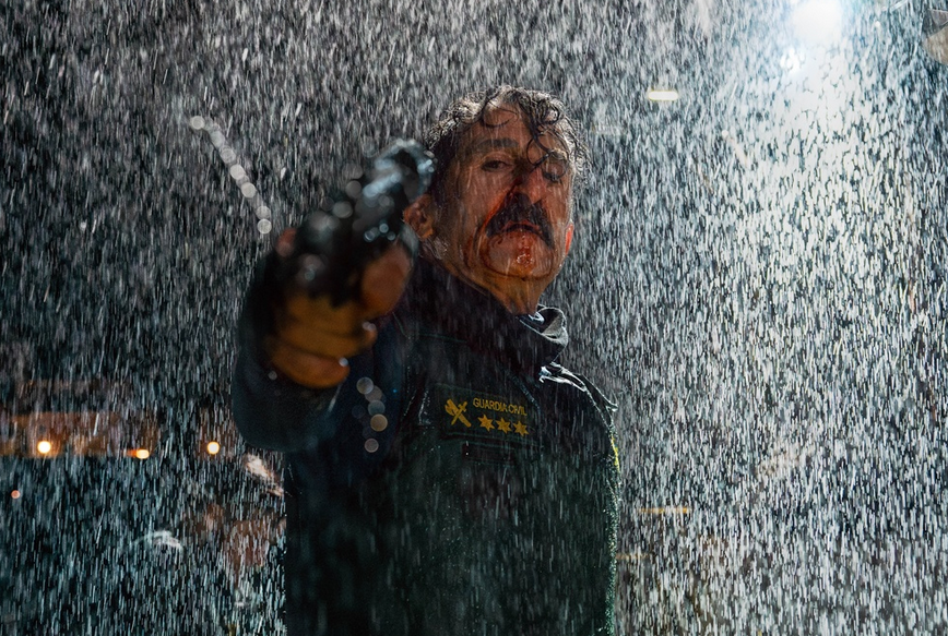 Листайте кадры.