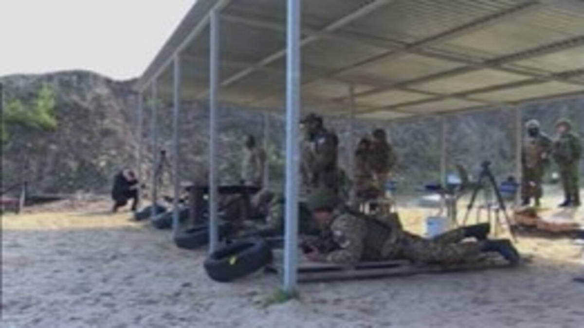    Бойцы отряда «Барс-Курск» отрабатывают навыки тактической медицины и стрельбы