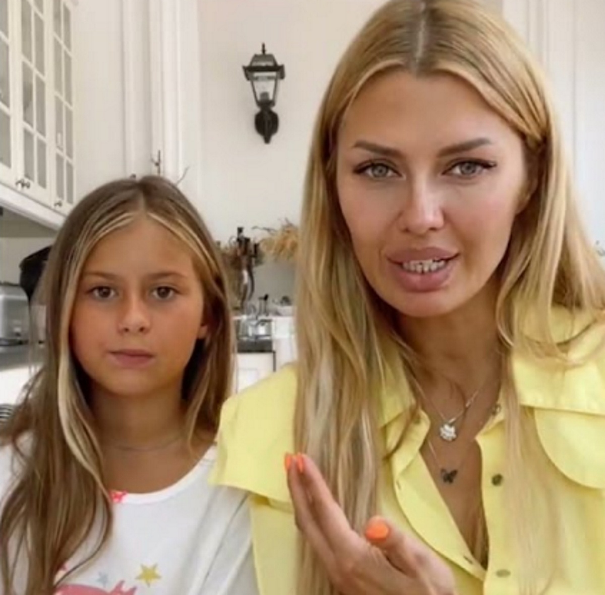 Виктория Боня с дочкой Анджелиной Летицией. 